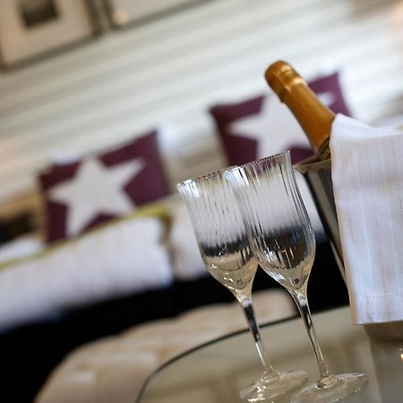 Hotell Tinget Сала Екстериор снимка